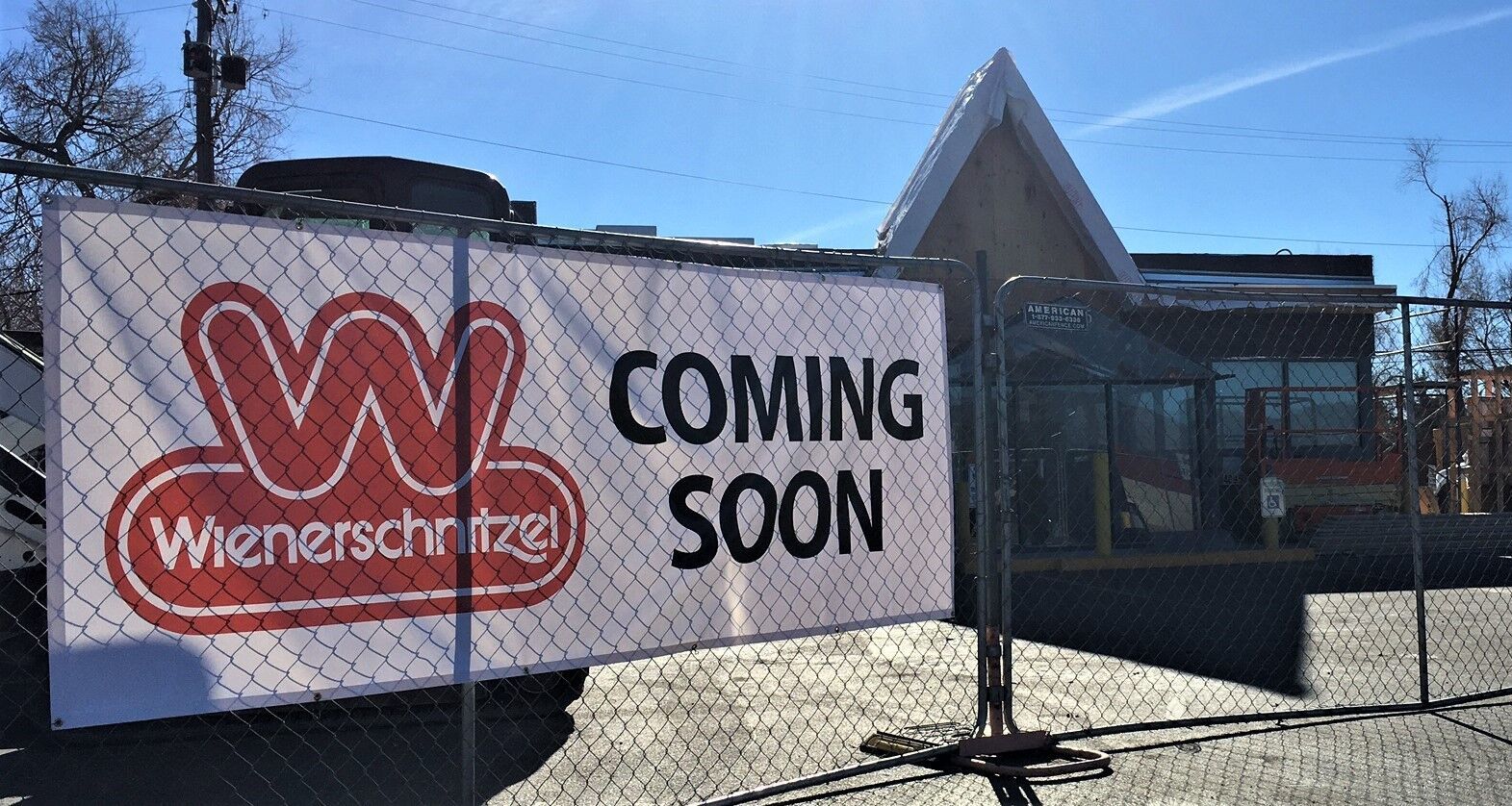 WIENERSCHNITZEL PHOTO 1